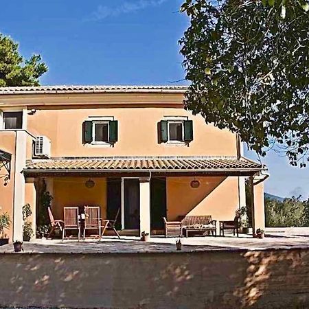 Ktima Loumoumba, Private Villa Гувия Екстериор снимка