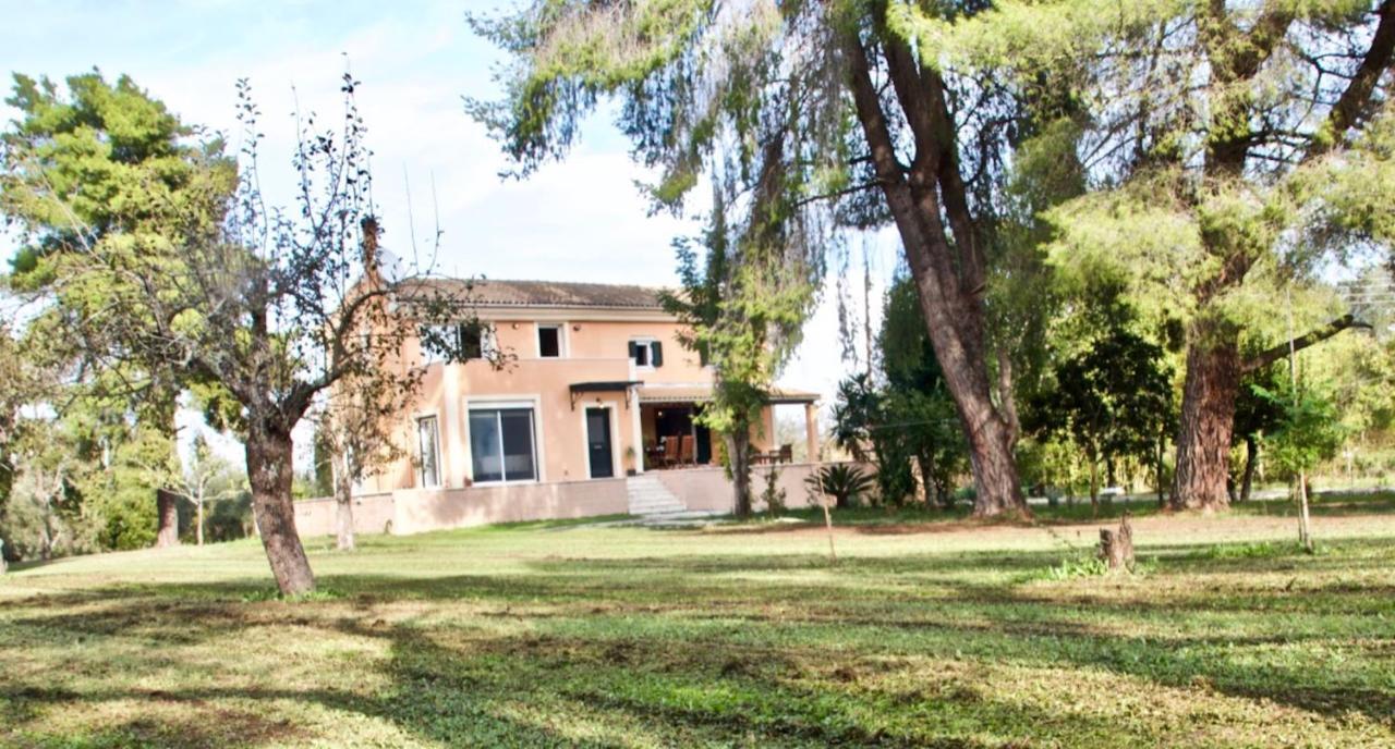 Ktima Loumoumba, Private Villa Гувия Екстериор снимка